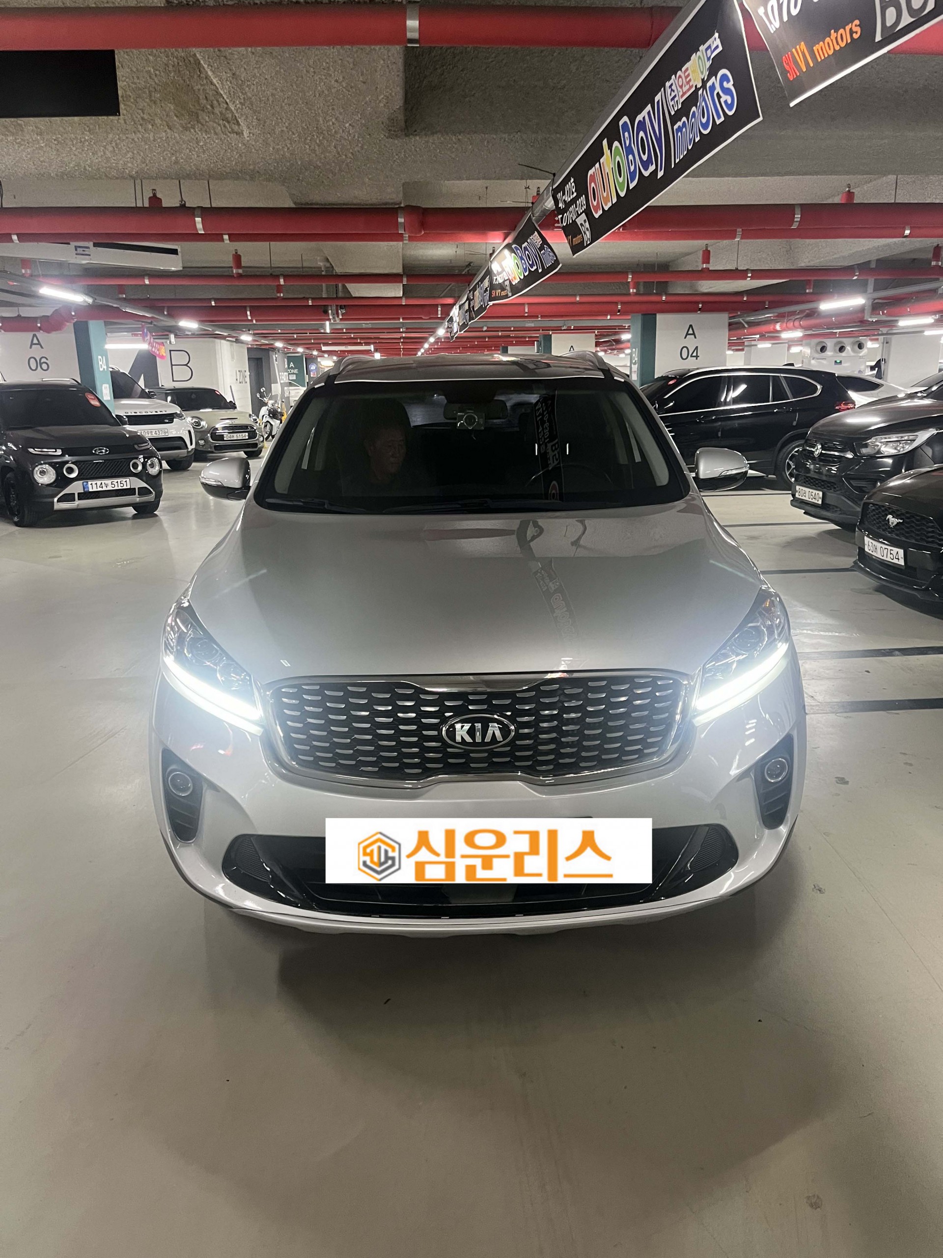 2umv6zi49j80645690.jpg