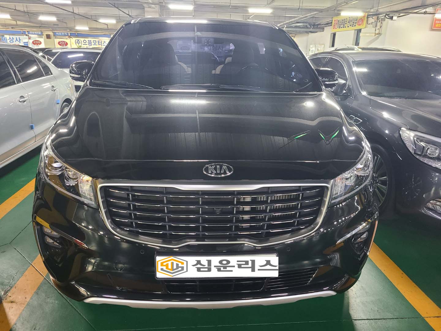신차급의 옵션 풍부한 더뉴카니발 9인승 노블 스페셜 중고차리스 거래 후기