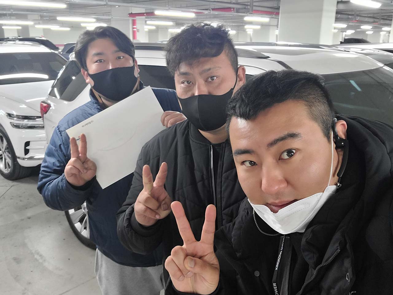 형제 모두가 만족한 신차급 포드 익스플로러 중고차리스!