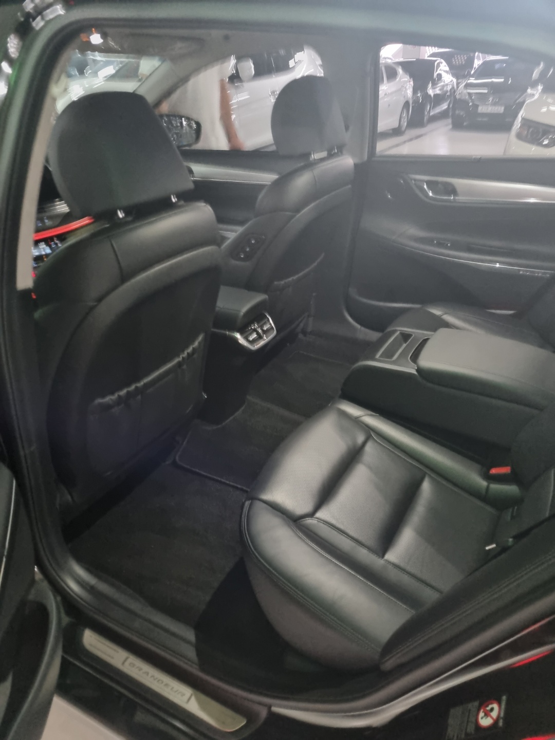 6yj380hpea9m.jpg